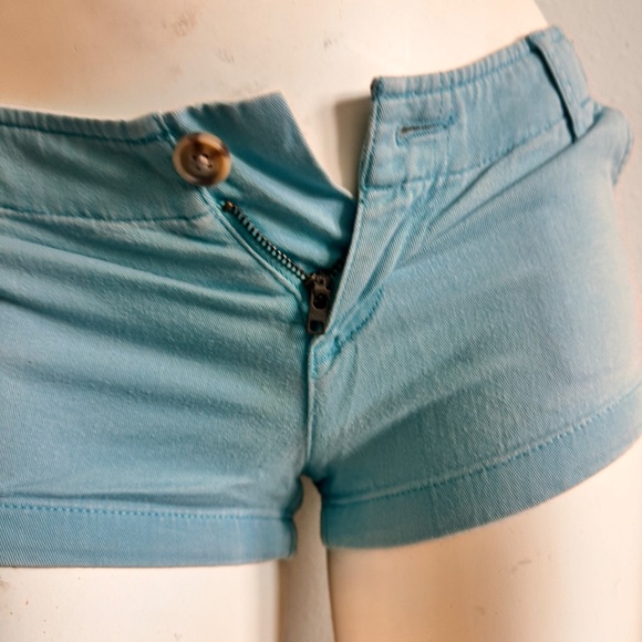 Hollister shorts - Picture 2 of 8